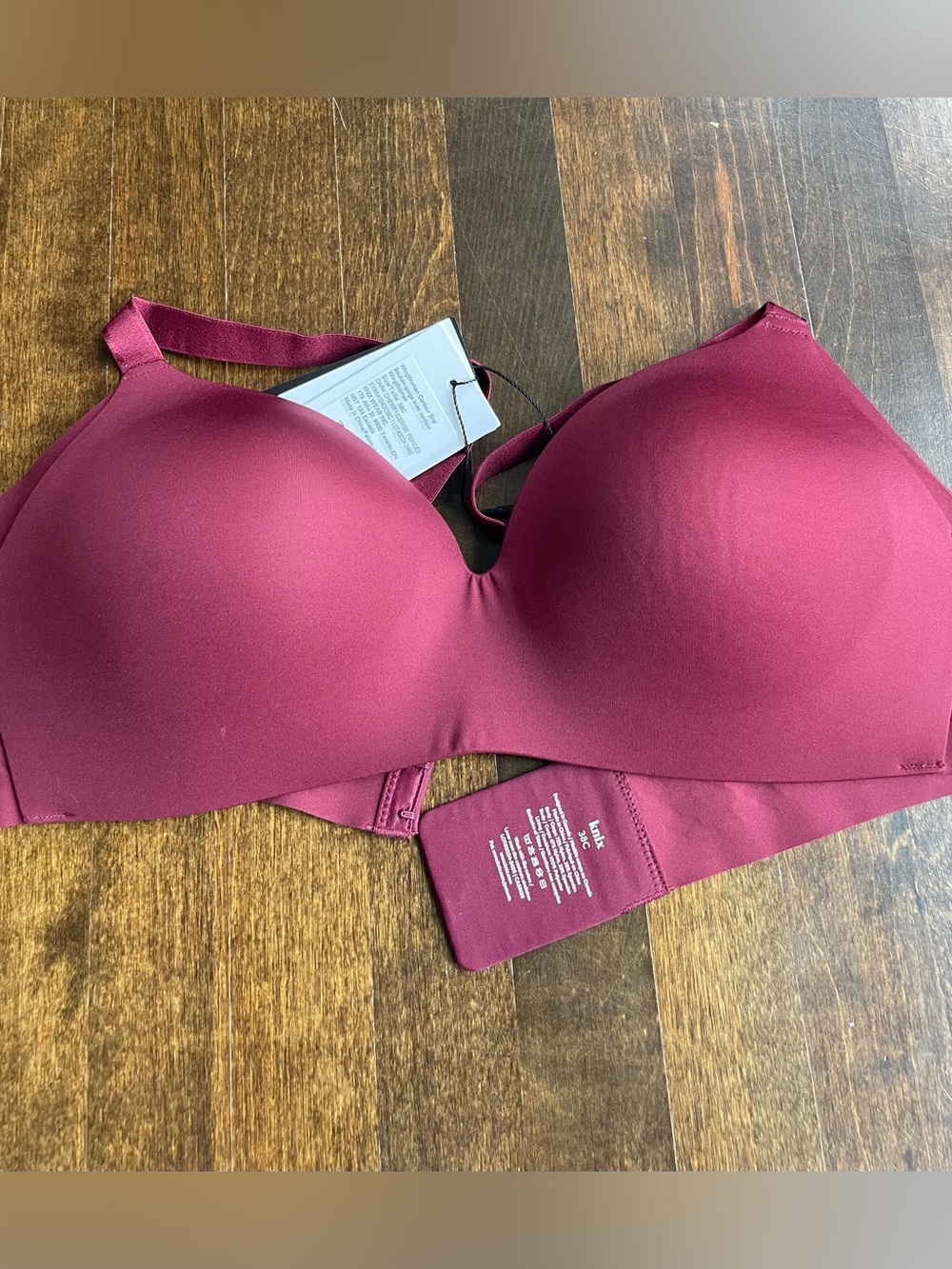 Knix Wingwoman contour bra burgundy 38C